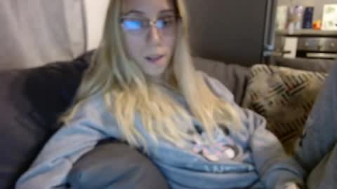 Lena online show from May 2026 05:21:02 PM