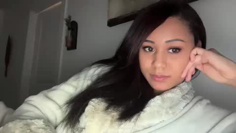 chicka online show from March 2025 06:00:01 PM