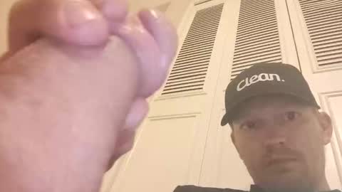 Snapshot of barniemay1 chatting on October 2025 02:22:02 AM barniemay1 online show from October 2025 02:22:02 AM