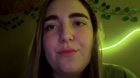Sue  online show from May 2026 09:19:01 PM