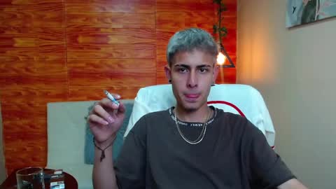 Snapshot of bastiaan_28 chatting on December 2024 01:36:02 AM Bastian online show from December 2024 01:36:02 AM