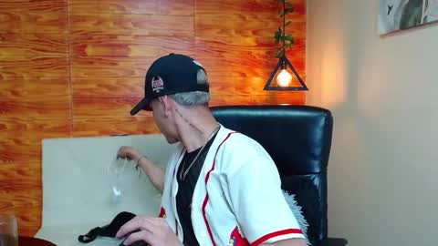 Snapshot of bastiaan_28 chatting on December 2024 04:19:01 AM Bastian online show from December 2024 04:19:01 AM