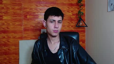 Snapshot of bastiaan_28 chatting on February 2025 04:05:01 AM Bastian online show from February 2025 04:05:01 AM