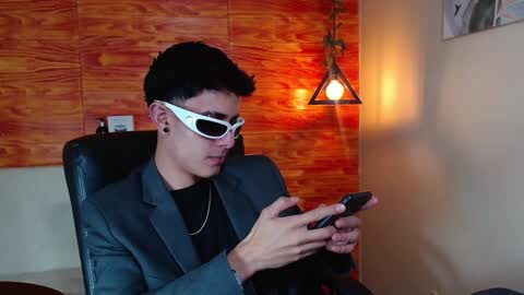 Snapshot of bastiaan_28 chatting on February 2025 10:29:02 AM Bastian online show from February 2025 10:29:02 AM