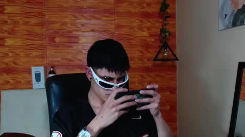 Snapshot of bastiaan_28 chatting on February 2025 06:19:01 AM Bastian online show from February 2025 06:19:01 AM