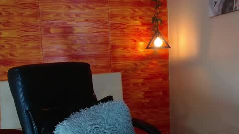 Snapshot of bastiaan_28 chatting on February 2025 06:59:02 AM Bastian online show from February 2025 06:59:02 AM