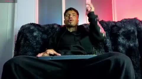 bastian66_ online show from July 2026 02:25:01 AM