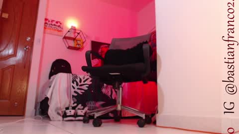 Bastian Independent Model online show from December 2024 05:04:01 AM