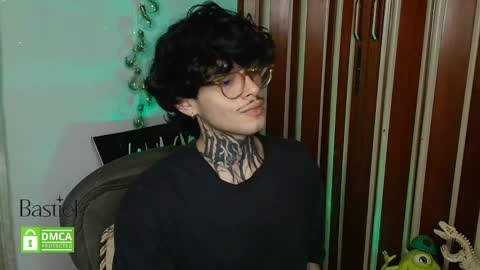 Snapshot of bastiel_ chatting on October 2025 02:07:01 AM Bastiel online show from October 2025 02:07:01 AM