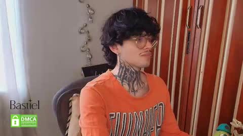 Snapshot of bastiel_ chatting on October 2025 08:29:02 PM Bastiel online show from October 2025 08:29:02 PM