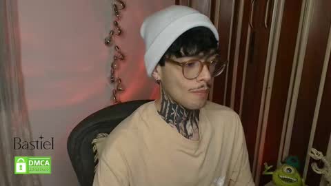 Snapshot of bastiel_ chatting on October 2025 01:06:02 AM Bastiel online show from October 2025 01:06:02 AM