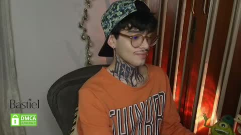 Snapshot of bastiel_ chatting on October 2025 02:19:02 AM Bastiel online show from October 2025 02:19:02 AM