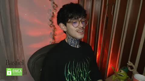 Snapshot of bastiel_ chatting on November 2025 02:45:02 AM Bastiel online show from November 2025 02:45:02 AM