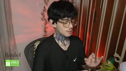 Snapshot of bastiel_ chatting on November 2025 01:38:02 AM Bastiel online show from November 2025 01:38:02 AM
