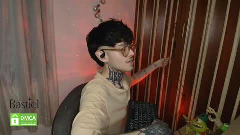 Snapshot of bastiel_ chatting on November 2025 02:22:01 AM Bastiel online show from November 2025 02:22:01 AM