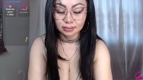 Snapshot of batari_giya chatting on February 2025 04:55:01 AM Lara online show from February 2025 04:55:01 AM