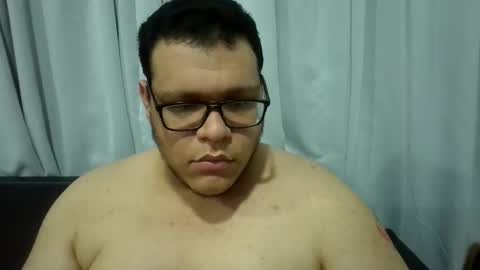 Snapshot of batman2430 chatting on March 2025 06:48:01 AM brian online show from March 2025 06:48:01 AM