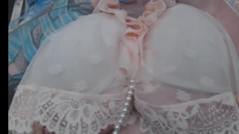Audrey online show from April 2026 09:05:01 PM