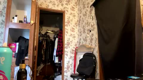 battlewolfxx online show from December 2024 03:47:02 PM