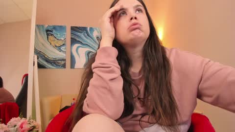 Snapshot of battymoll chatting on January 2025 12:01:01 AM battymoll online show from January 2025 12:01:01 AM