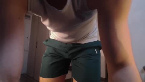 Snapshot of bayron_77 chatting on January 2026 02:15:01 AM Bayron online show from January 2026 02:15:01 AM