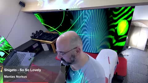 Snapshot of bazzz_8 chatting on January 2025 06:50:01 PM bazzz_8 online show from January 2025 06:50:01 PM