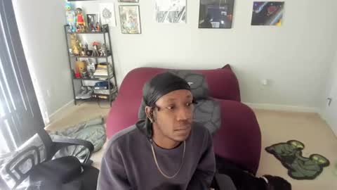 Racks online show from December 2024 08:02:01 PM