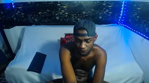 Andrew  online show from September 2025 04:39:02 AM