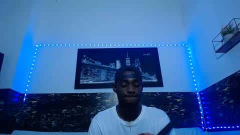 Andrew  online show from September 2025 03:34:01 AM