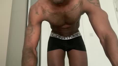 Snapshot of bbclondon9 chatting on October 2025 01:19:01 PM bbclondon9 online show from October 2025 01:19:01 PM