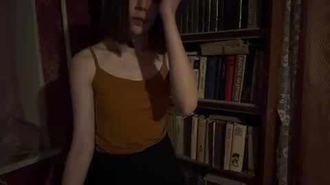 Alya online show from April 2026 10:45:02 PM