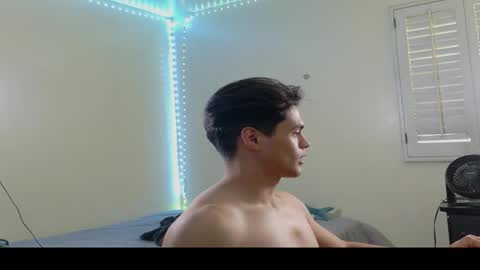 unknown online show from October 2025 08:41:01 PM