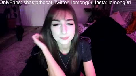 Snapshot of bbshasta chatting on November 2025 09:41:01 AM Shasta online show from November 2025 09:41:01 AM