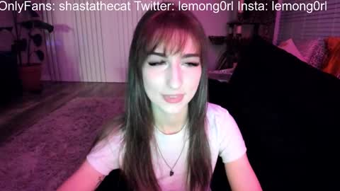 Snapshot of bbshasta chatting on November 2025 09:28:02 AM Shasta online show from November 2025 09:28:02 AM