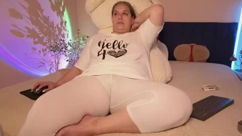 Snapshot of bbw_goddes chatting on May 2026 12:15:01 PM Love online show from May 2026 12:15:01 PM