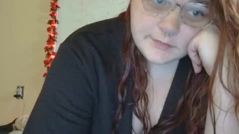 Snapshot of bbwliger95 chatting on May 2026 04:46:02 PM BBWLiger95 online show from May 2026 04:46:02 PM