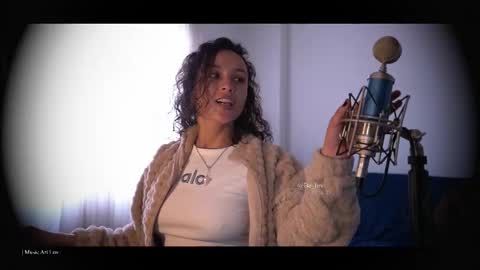 Snapshot of be_lov chatting on October 2025 07:14:02 PM Call me Bells Next Stream on Wednesday Feb 26 online show from October 2025 07:14:02 PM