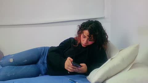 Sara  Juan online show from December 2024 02:10:02 AM