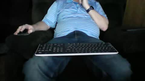 Snapshot of beachguy38 chatting on February 2026 11:44:02 PM beachguy38 online show from February 2026 11:44:02 PM