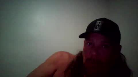 Snapshot of beachmonty chatting on March 2026 04:40:02 AM beachmonty online show from March 2026 04:40:02 AM