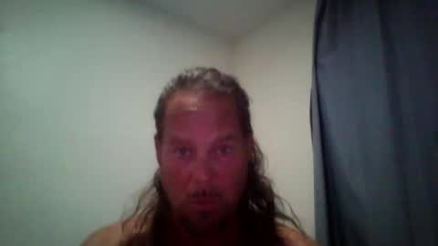 Snapshot of beachmonty chatting on April 2026 02:29:02 AM beachmonty online show from April 2026 02:29:02 AM
