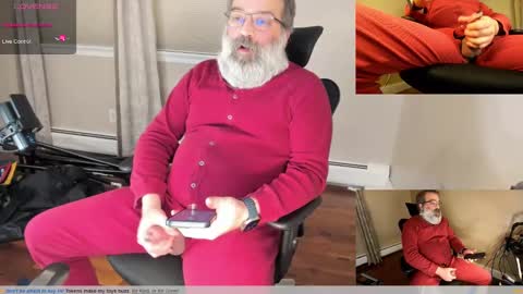 Snapshot of bear_in_mind chatting on January 2025 02:15:02 AM BareBear online show from January 2025 02:15:02 AM