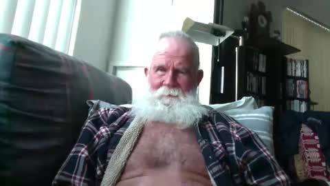 beardbushy online show from May 2026 01:28:02 PM