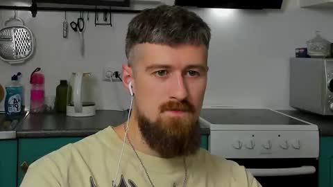 Zeus online show from November 2025 03:05:01 AM