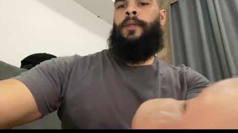 Min online show from December 2025 06:18:01 AM