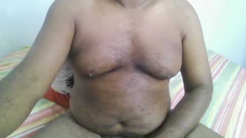 Snapshot of beargryzzly chatting on December 2024 03:43:01 PM Grizzly online show from December 2024 03:43:01 PM