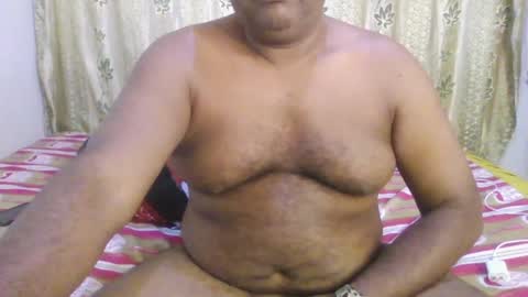 Snapshot of beargryzzly chatting on December 2024 05:32:01 AM Grizzly online show from December 2024 05:32:01 AM