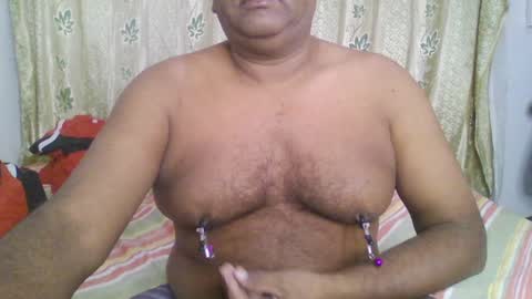 Snapshot of beargryzzly chatting on December 2024 03:22:02 AM Grizzly online show from December 2024 03:22:02 AM