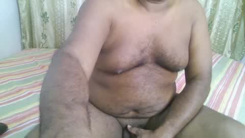 Snapshot of beargryzzly chatting on December 2024 07:09:02 PM Grizzly online show from December 2024 07:09:02 PM