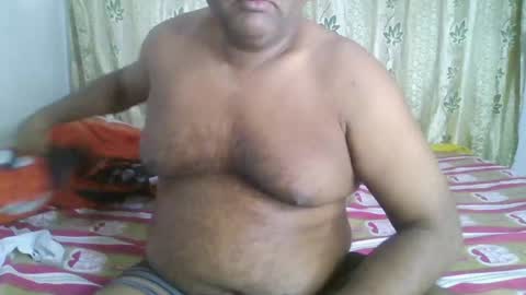 Snapshot of beargryzzly chatting on January 2025 11:35:02 PM Grizzly online show from January 2025 11:35:02 PM